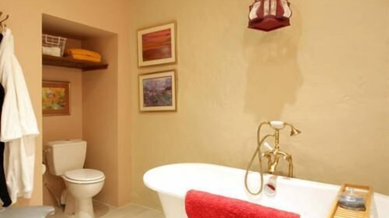 Photo of Bathroom in Montolieu