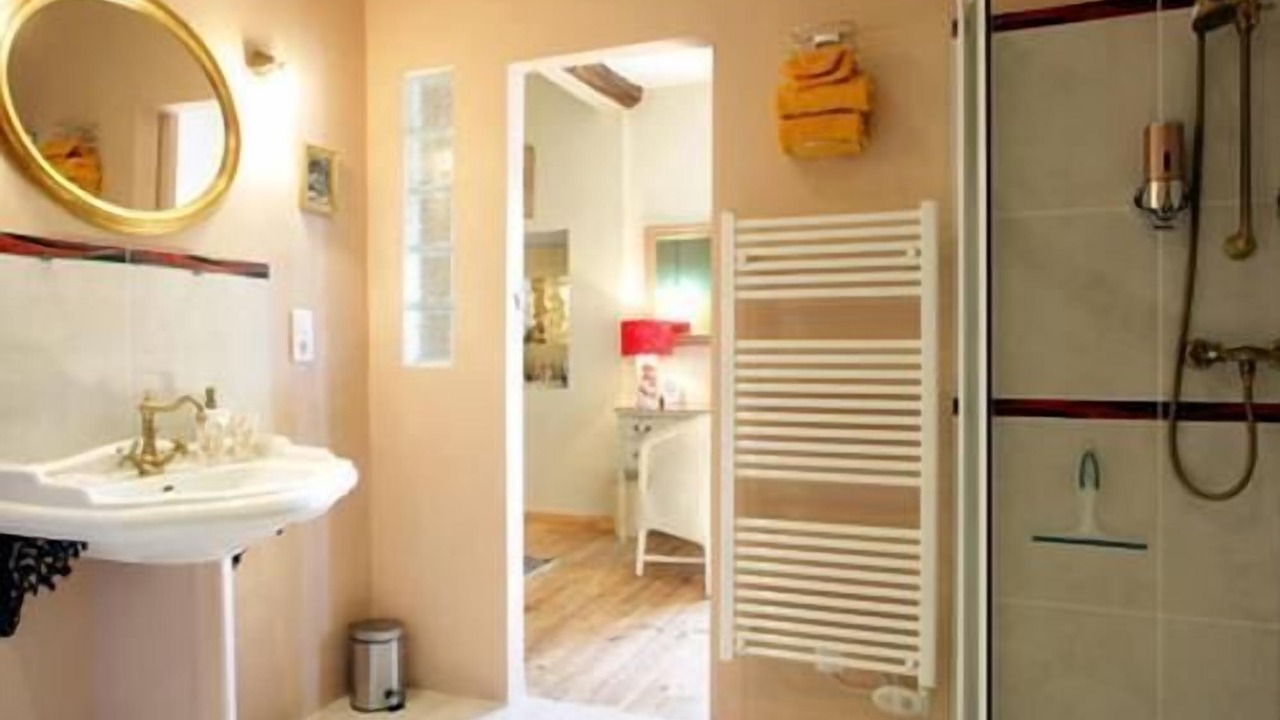 Photo of Bathroom in Montolieu