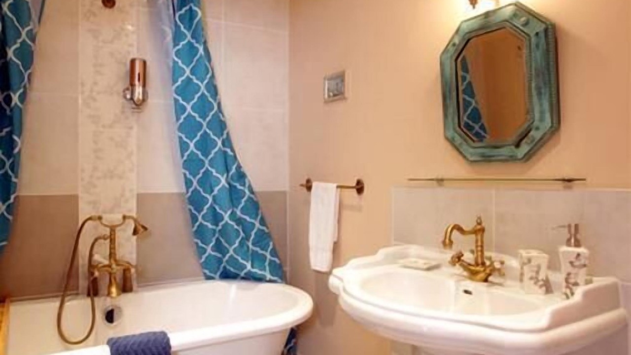 Photo of Bathroom in Montolieu