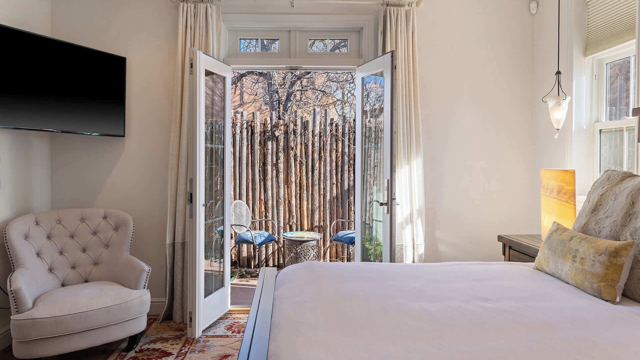 Photo of Bedroom in South Capitol