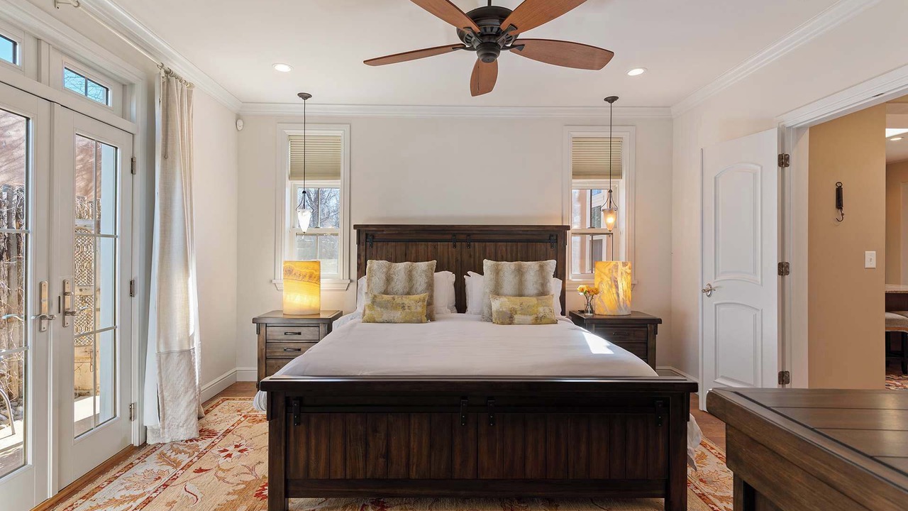 Photo of Bedroom in South Capitol