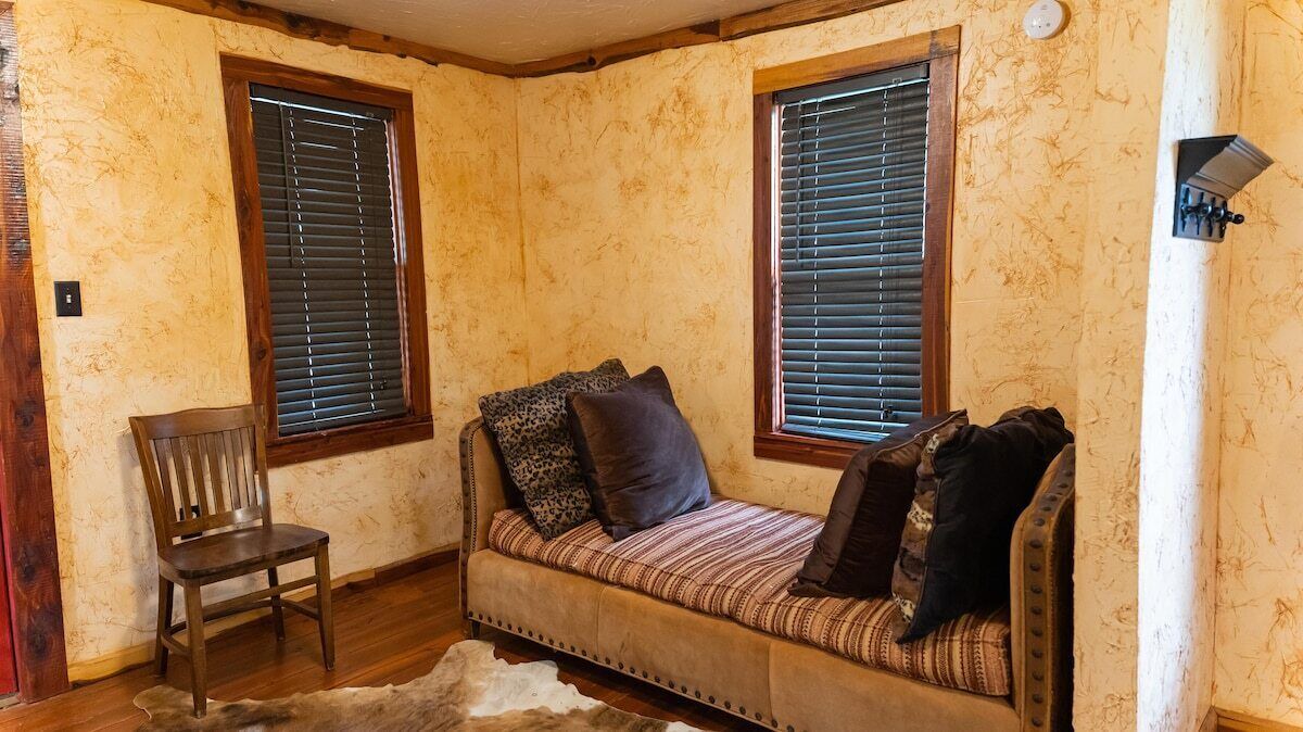 Photo of Livingroom in Satin