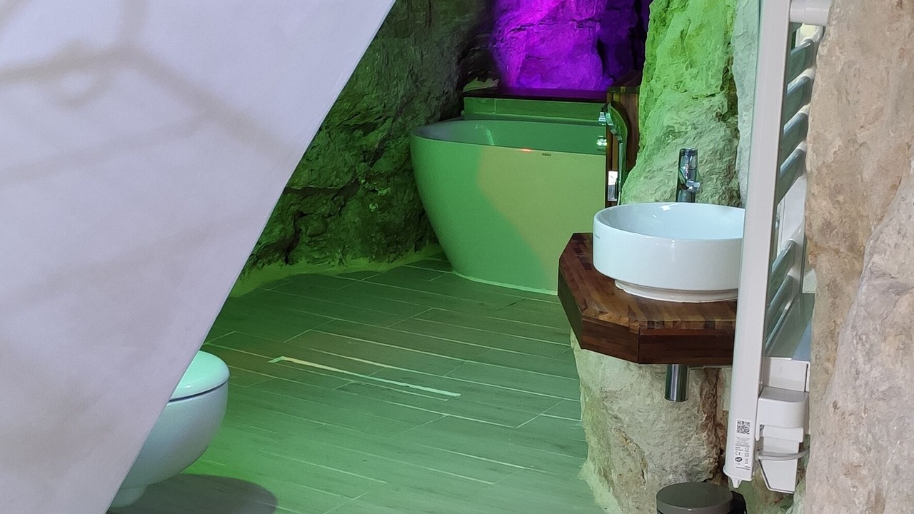 Photo of Bathroom in Domme