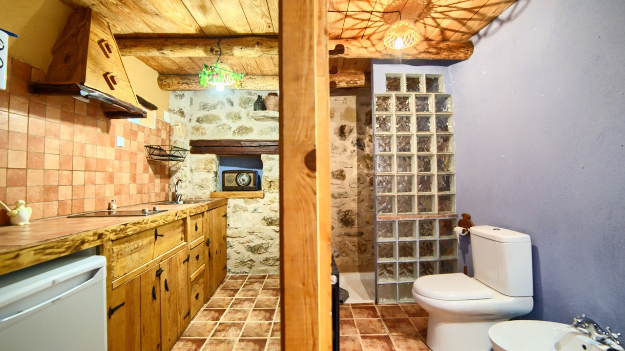 Photo of Bathroom in Ejulve