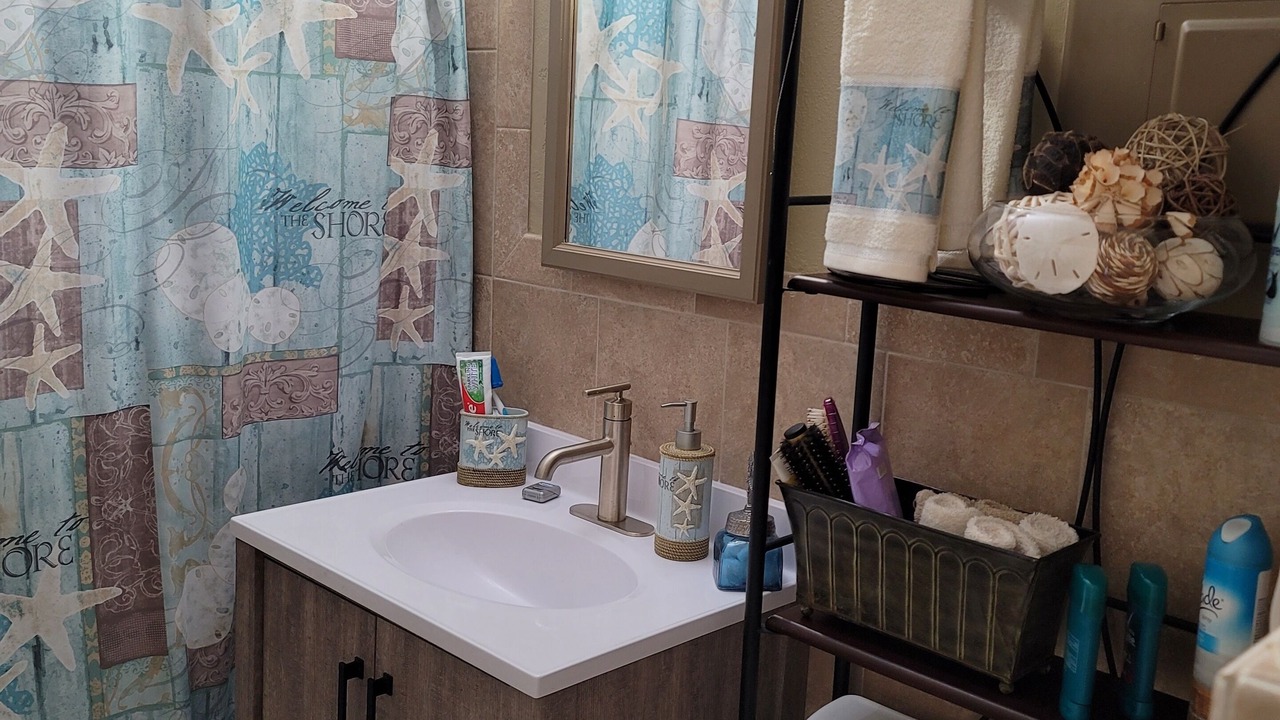 Photo of Bathroom in Ormond Ocean Gard