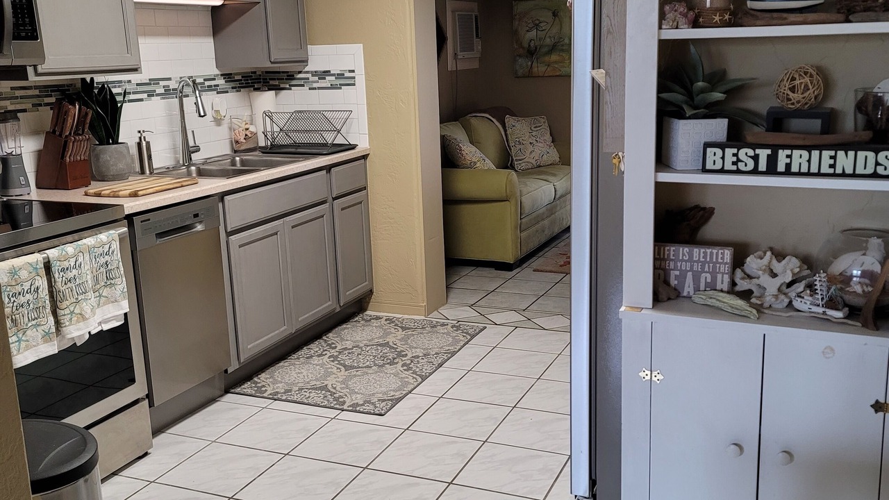 Photo of Bedroom in Ormond Ocean Gard