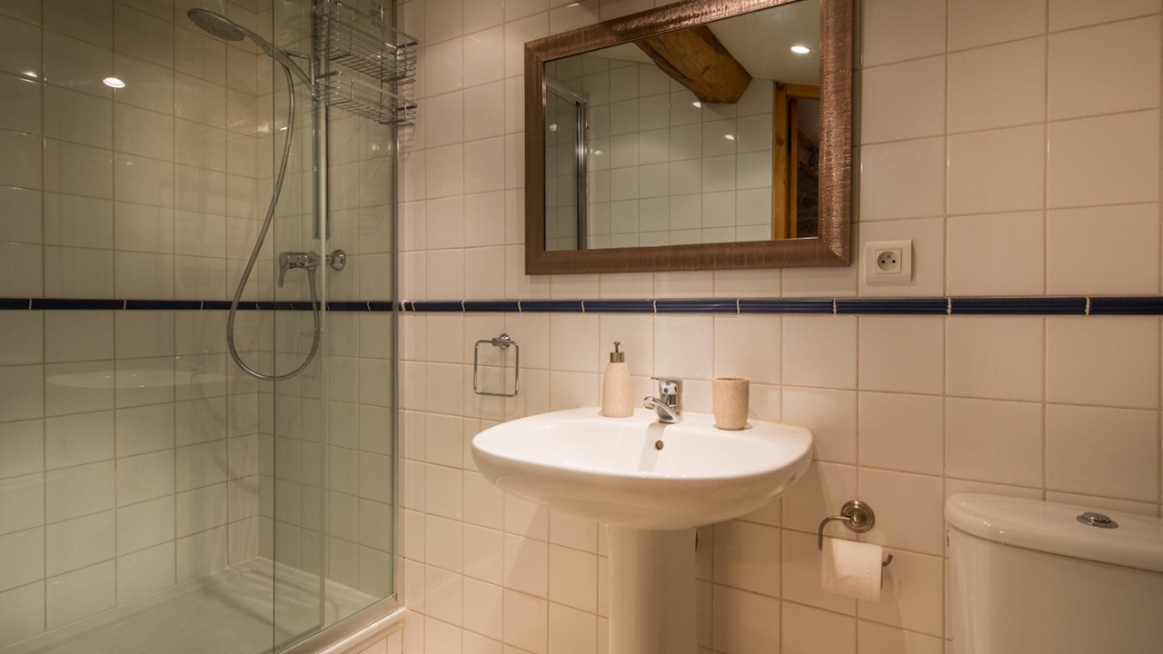 Photo of Bathroom in Saint-Hilaire-des-Loges