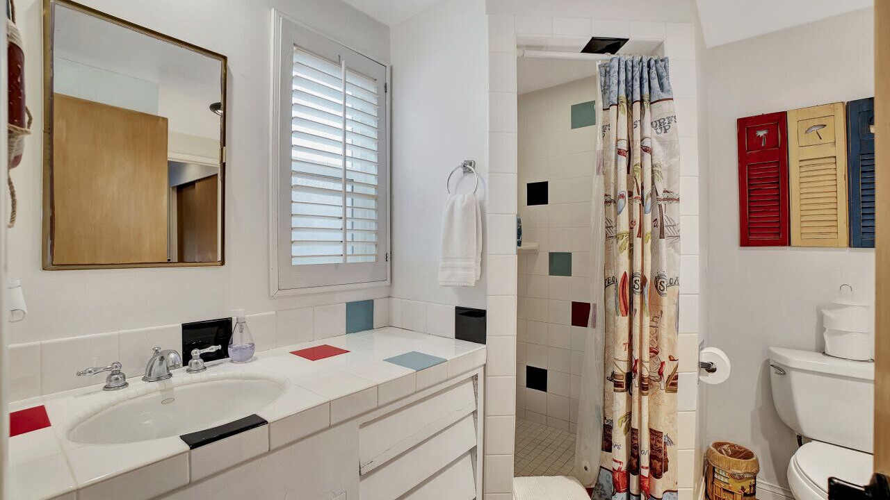 Photo of Bathroom in Capistrano Beach