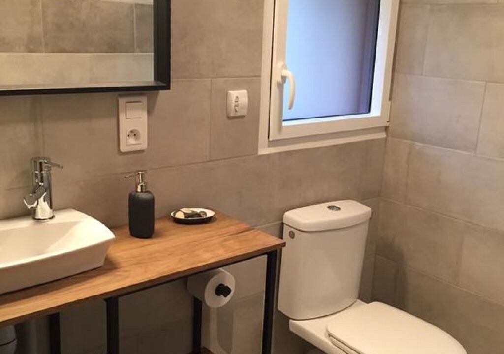 Photo of Bathroom in La Vacquerie-et-Saint-Martin-de-Castries