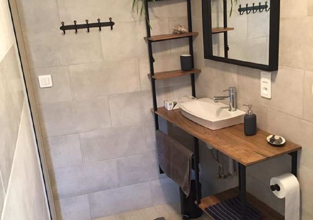 Photo of Bathroom in La Vacquerie-et-Saint-Martin-de-Castries