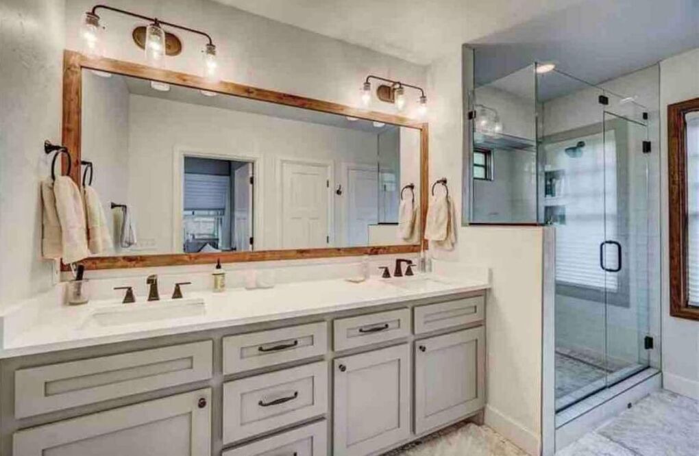 Photo of Bathroom in Norman