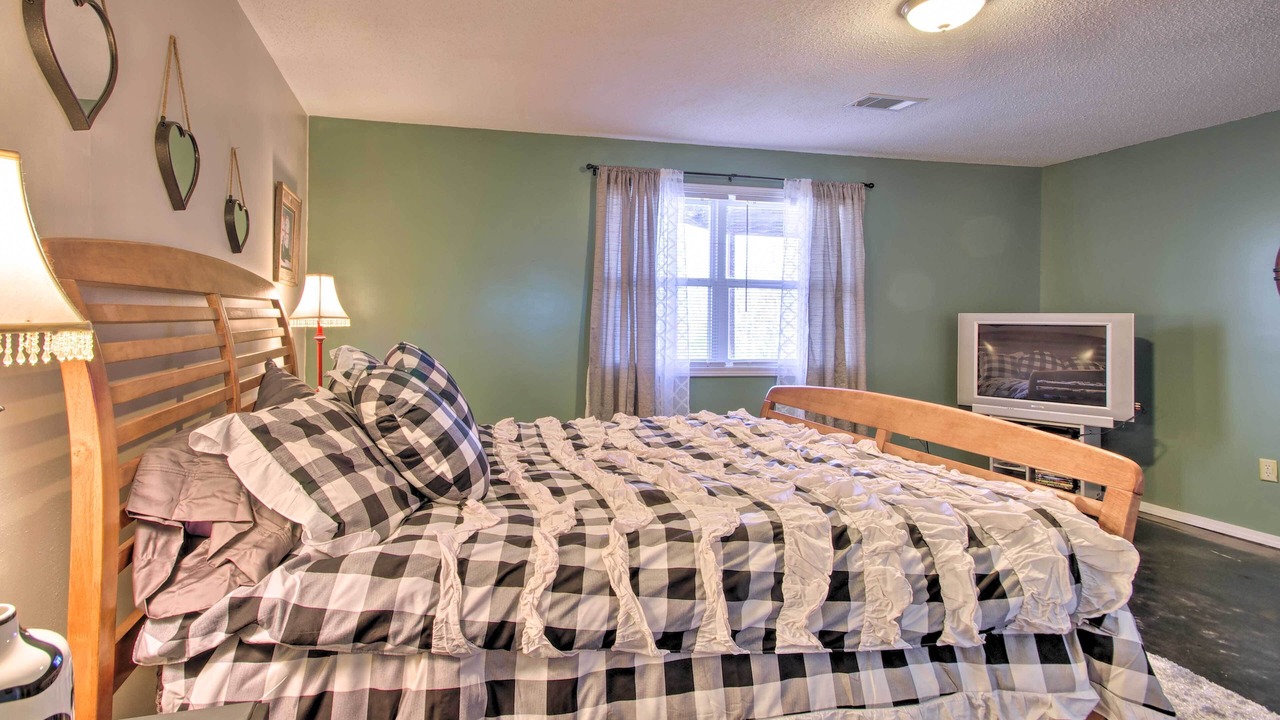 Photo of Others in Elizabeth