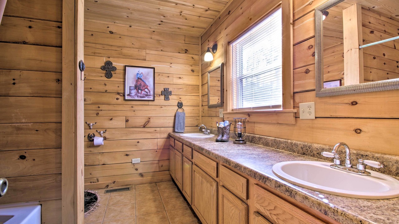 Photo of Bathroom in Elizabeth