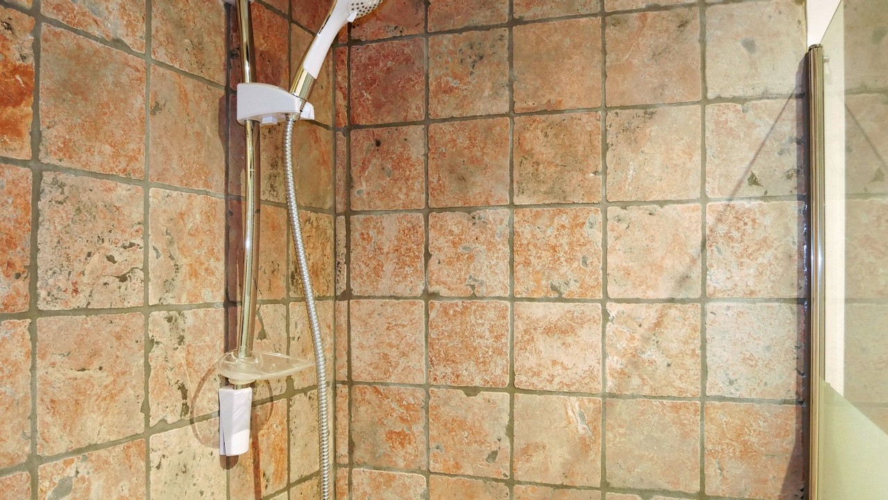 Photo of Bathroom in Avignon City Centre