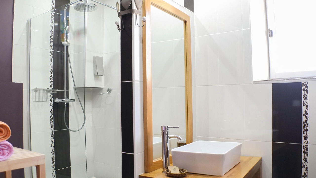 Photo of Bathroom in La Cadiere-et-Cambo