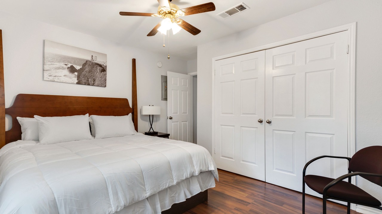 Photo of Bedroom in Sonesta West