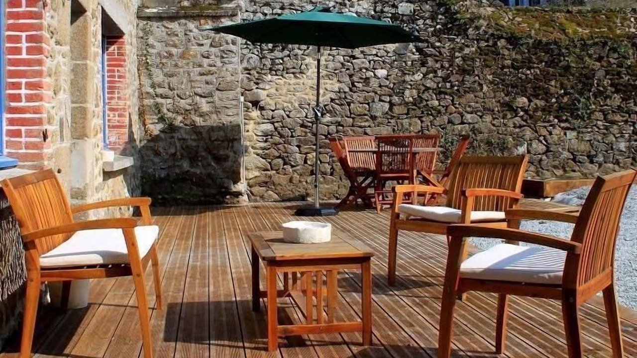 Photo of Outdoor in Saint-Coulomb