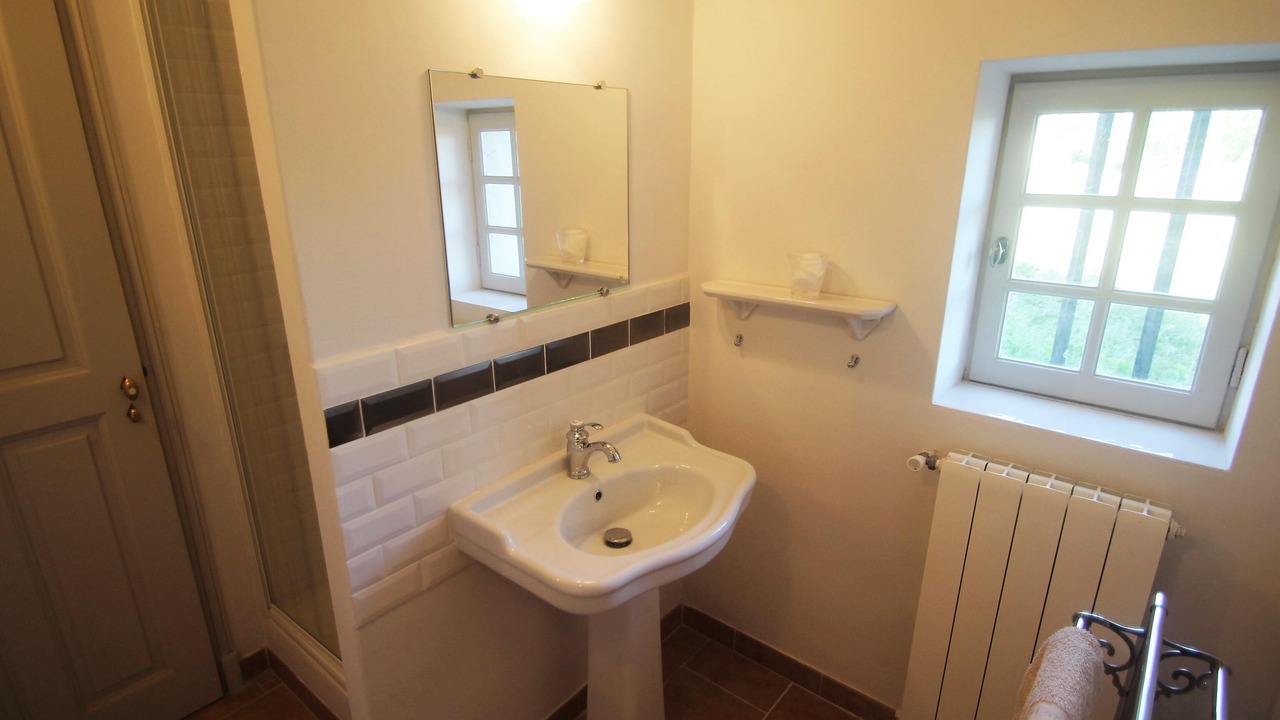 Photo of Bathroom in Oppede
