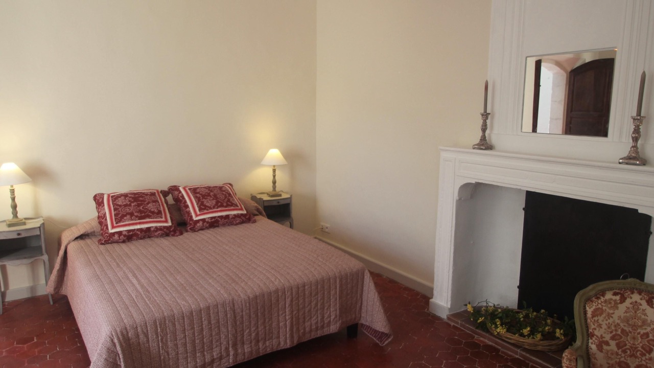Photo of Bedroom in Oppede