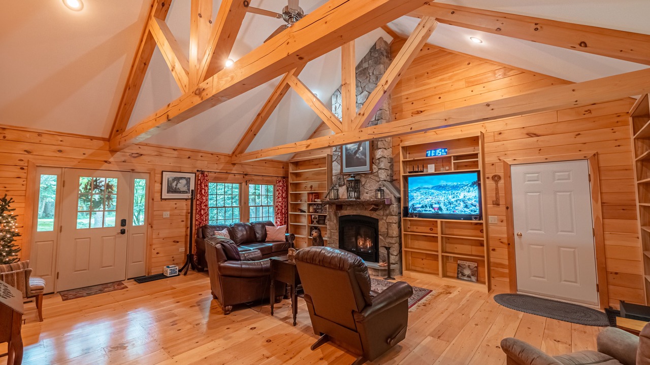 Photo of Livingroom in Aldenville