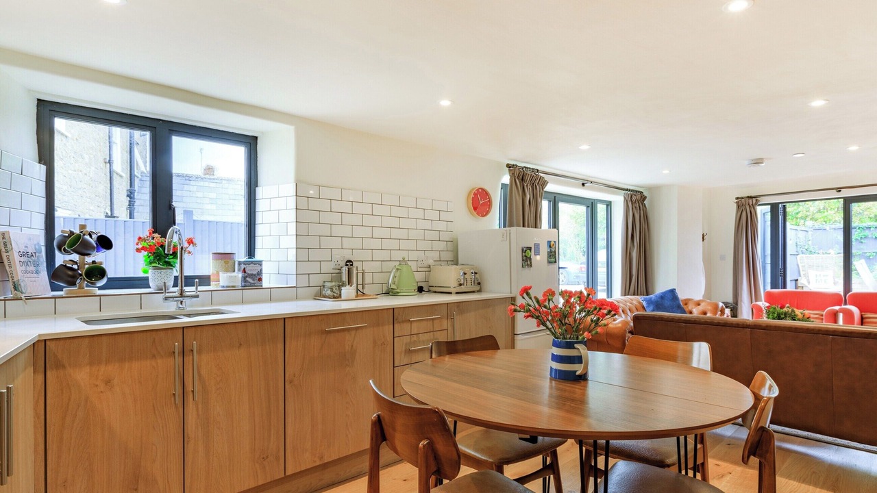 Photo of Others in Burton Bradstock