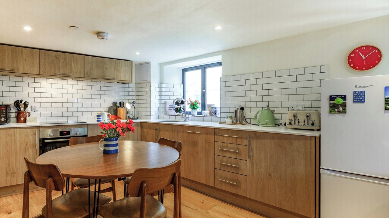 Photo of Others in Burton Bradstock