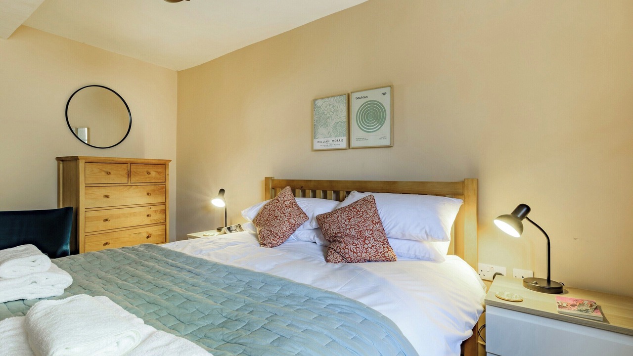 Photo of Others in Burton Bradstock