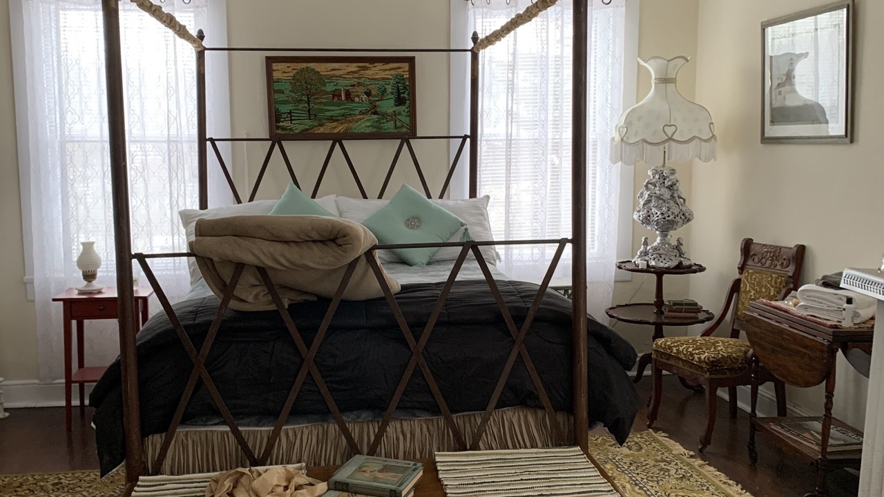 Photo of Bedroom in Galena