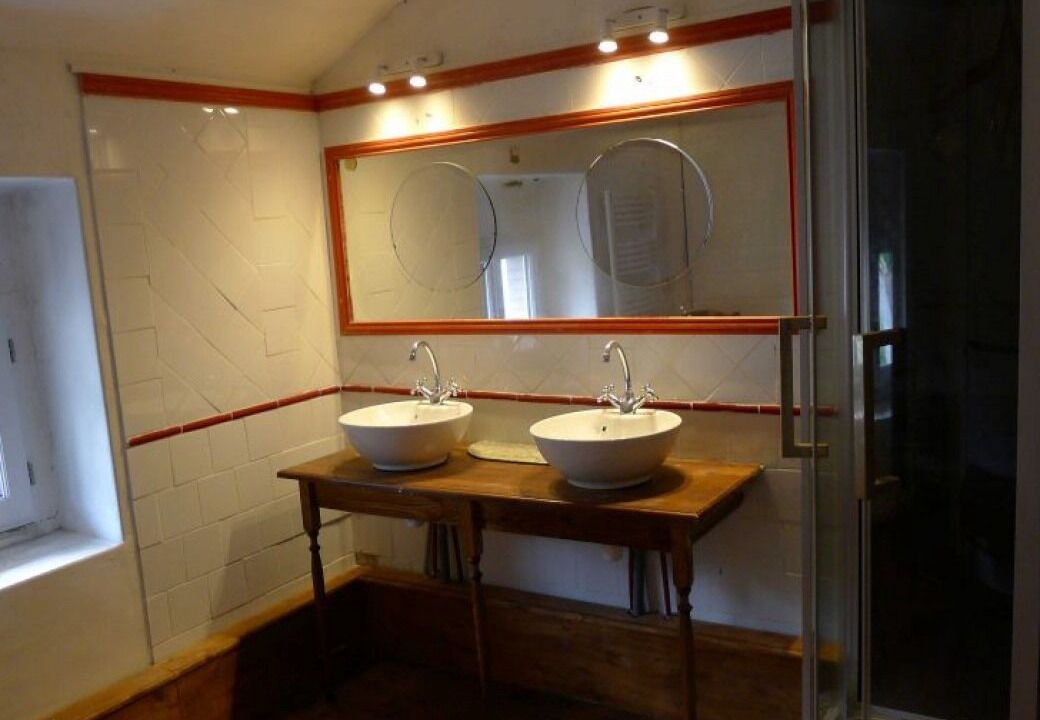 Photo of Bathroom in Tarare
