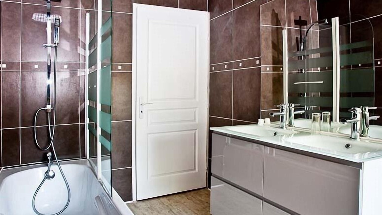 Photo of Bathroom in Vitry-le-Francois