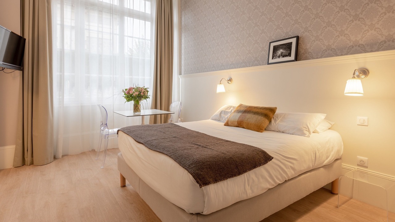 Photo of Bedroom in Limoges