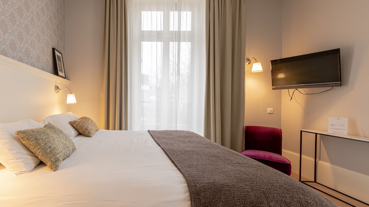 Photo of Bedroom in Limoges