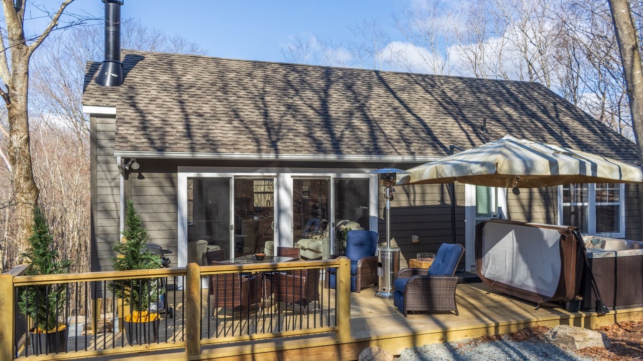Photo of Patio Balcony in Beech Mountain