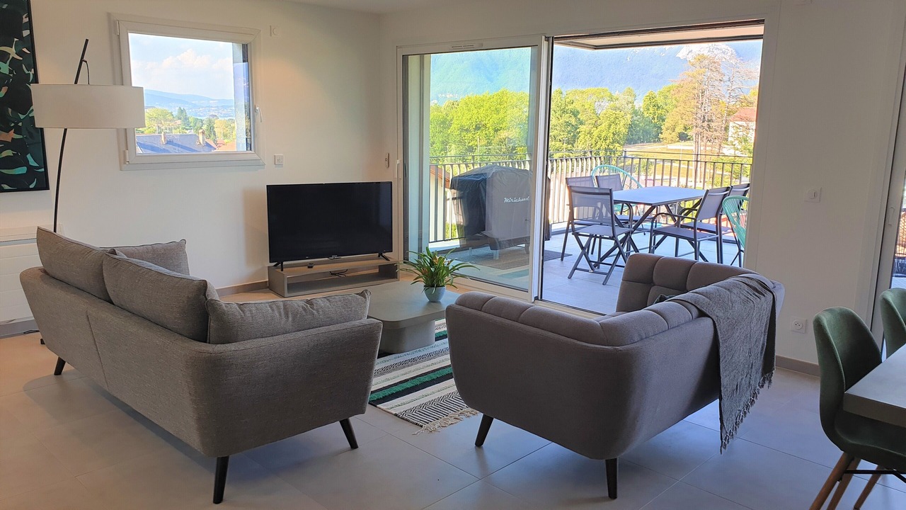 Photo of Livingroom in Cessenaz