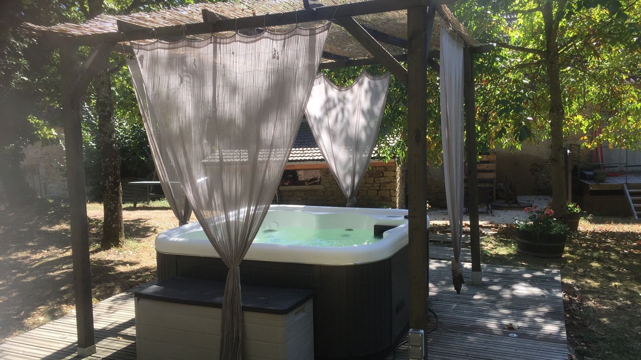 Photo of Outdoor in Saint-Sernin-du-Plain