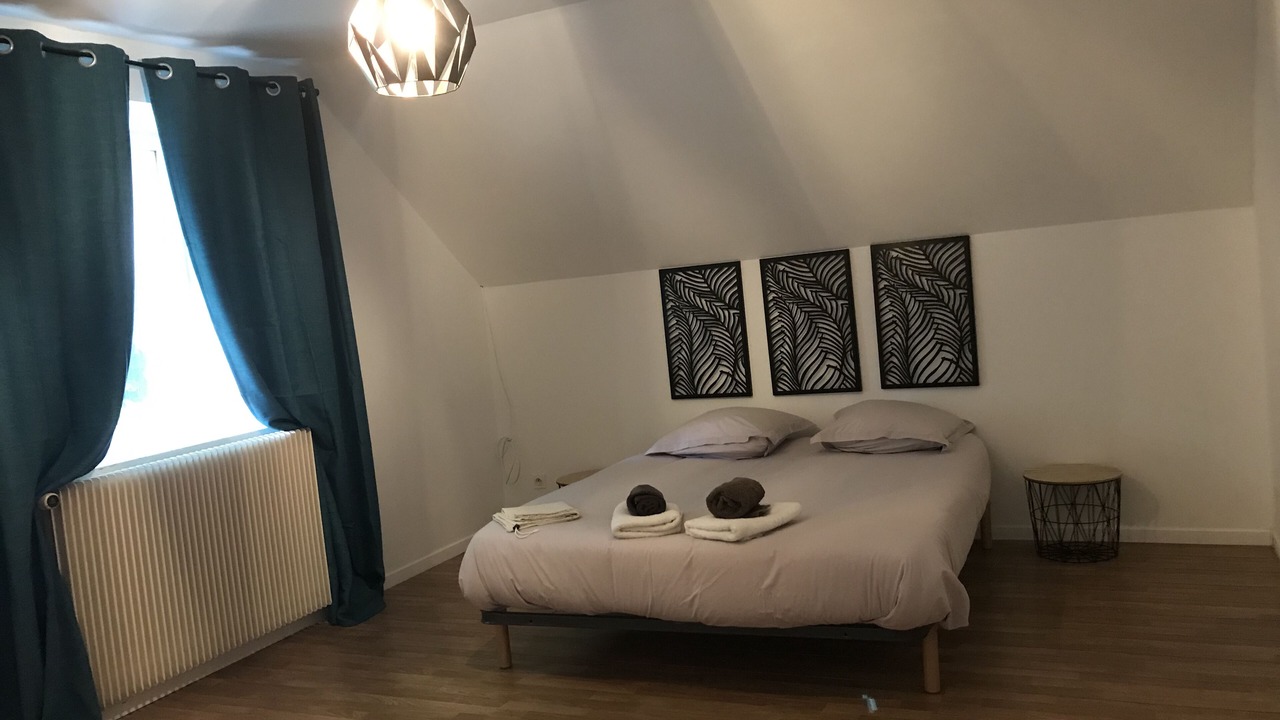 Photo of Bedroom in Saint-Sernin-du-Plain