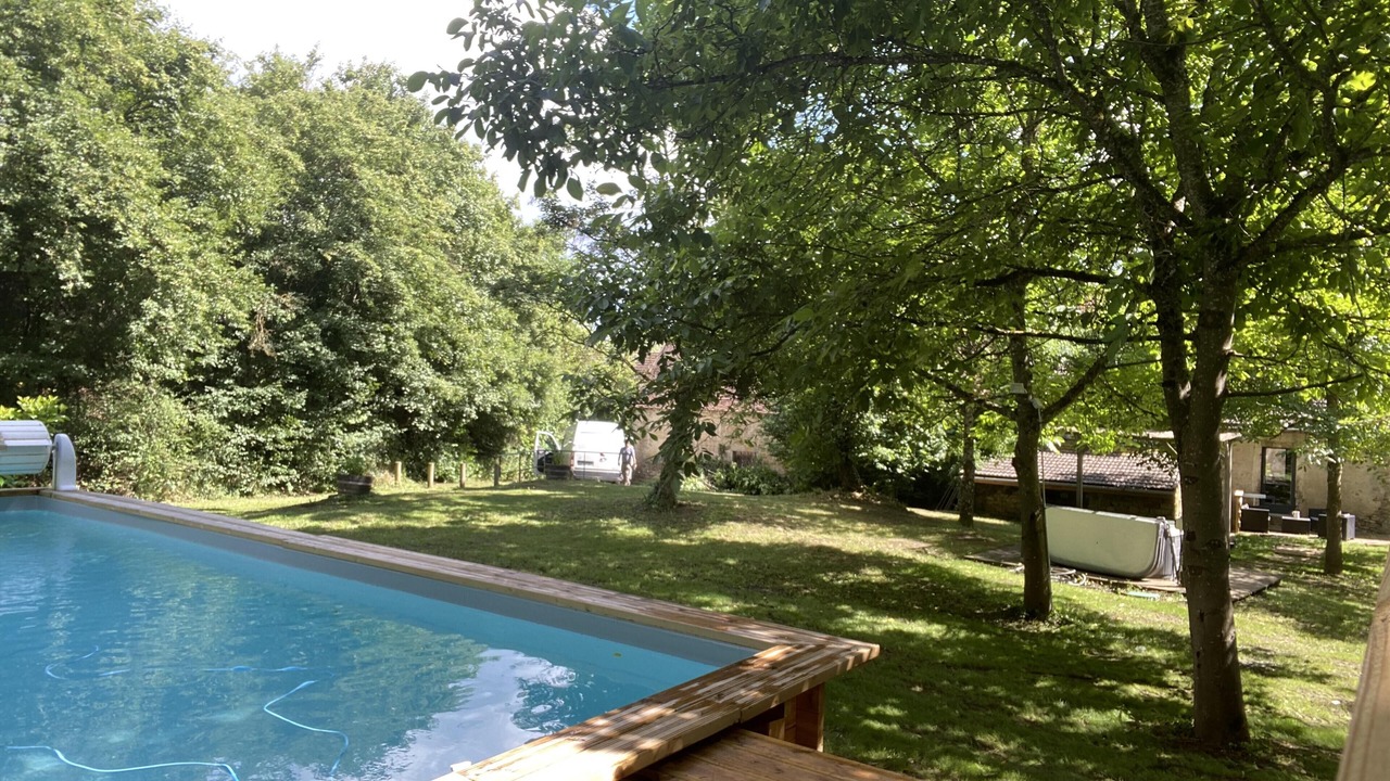 Photo of Outdoor in Saint-Sernin-du-Plain