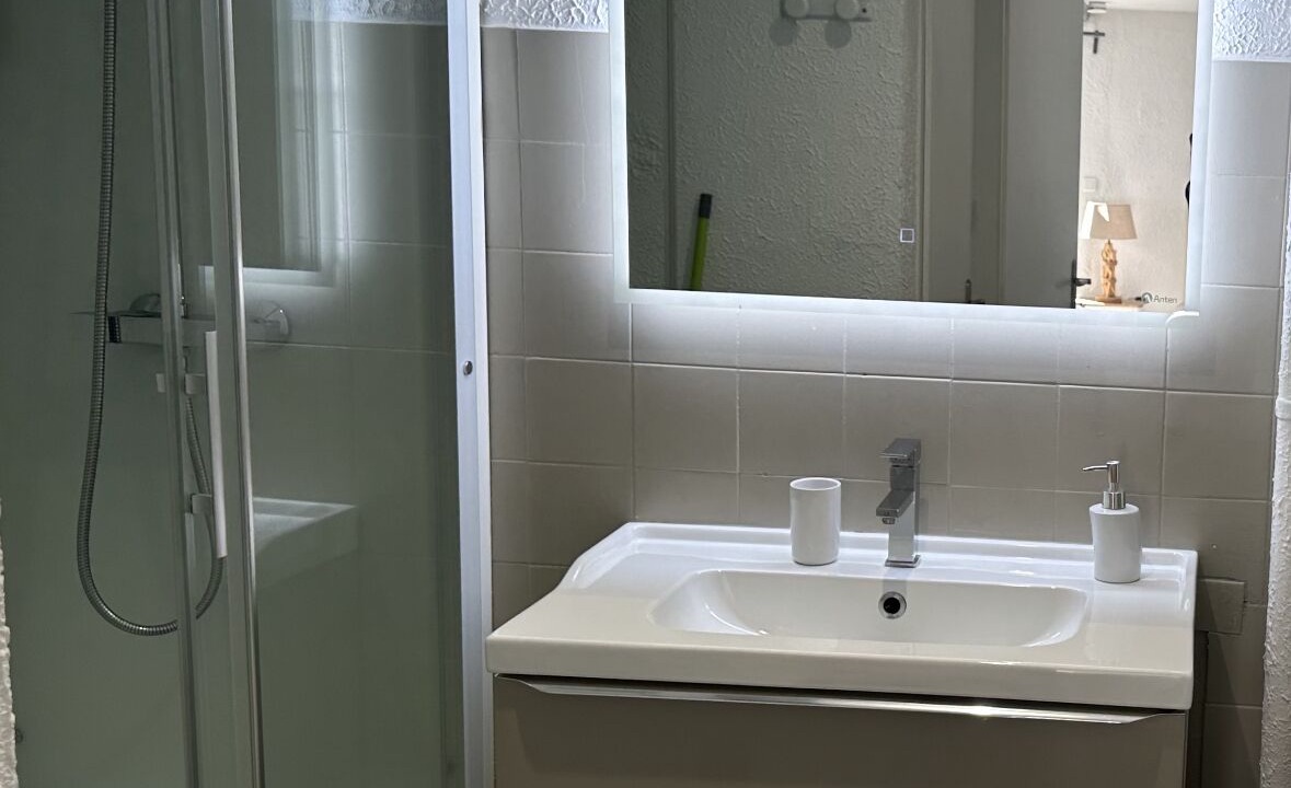 Photo of Bathroom in Grandvillers