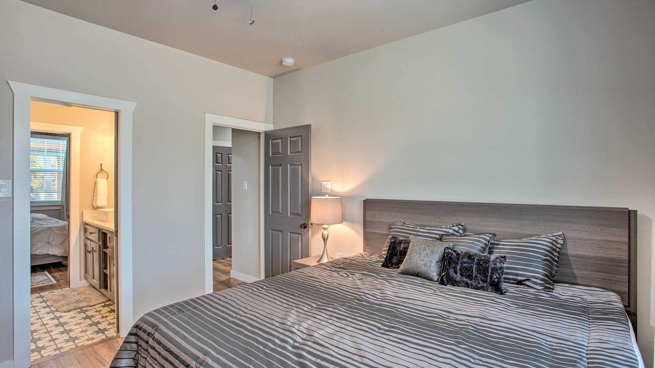 Photo of Bedroom in Quinlan