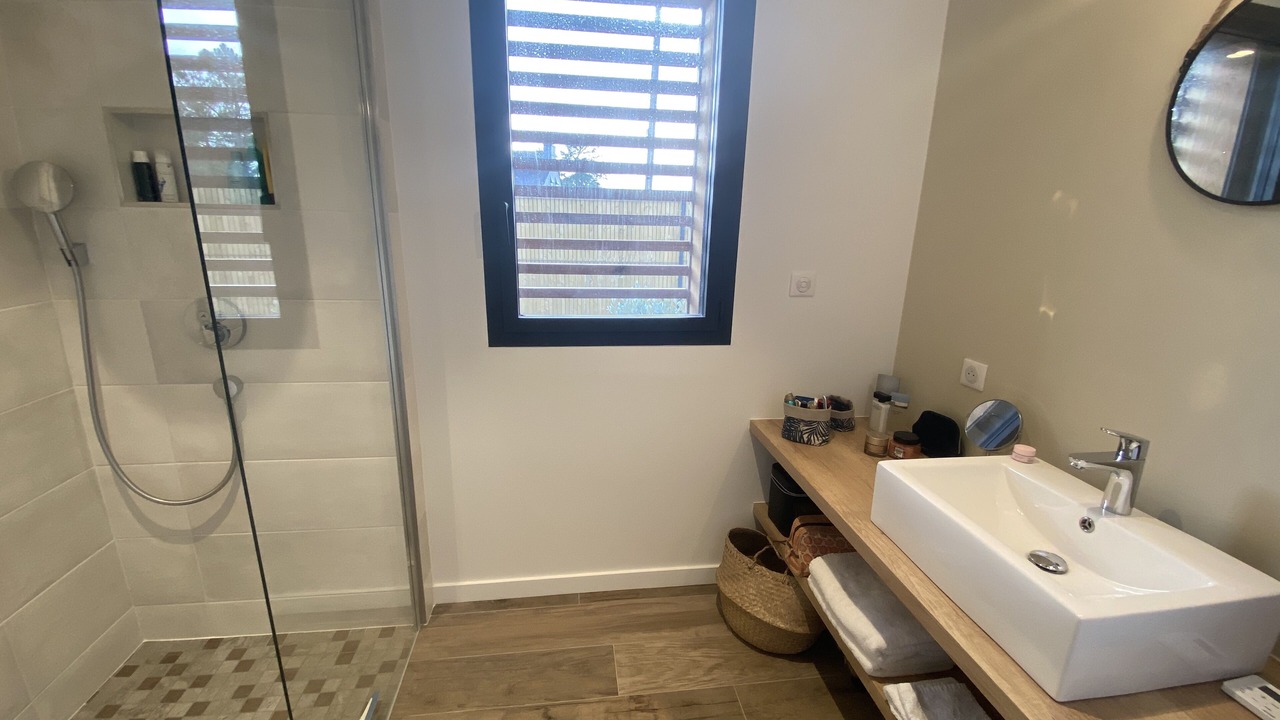 Photo of Bathroom in Penestin