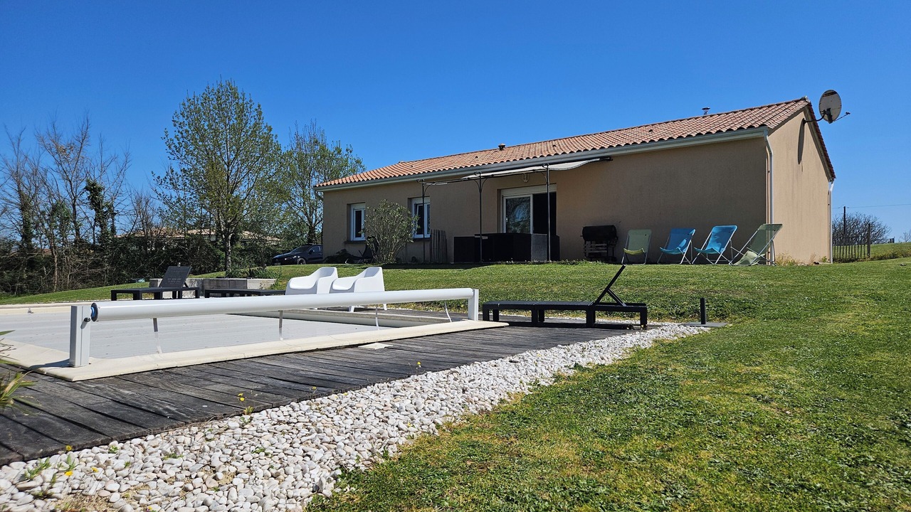 Photo of Outdoor in Bors de Montmoreau