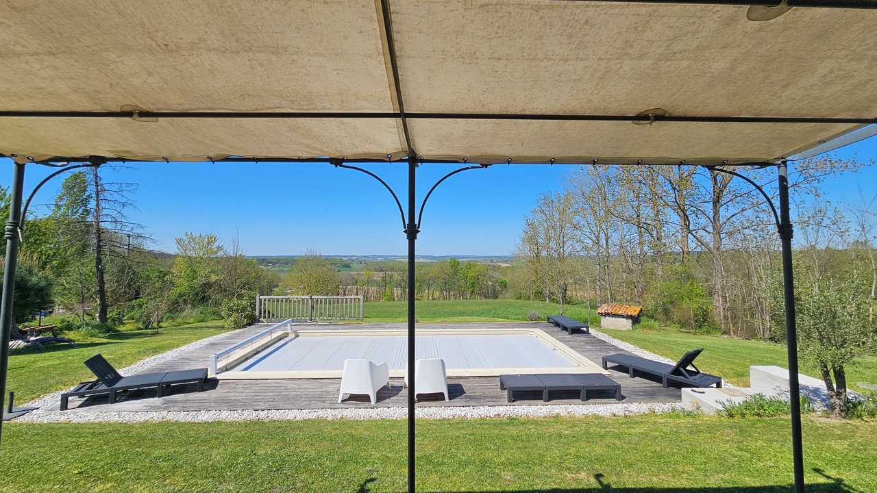 Photo of Patio Balcony in Bors de Montmoreau