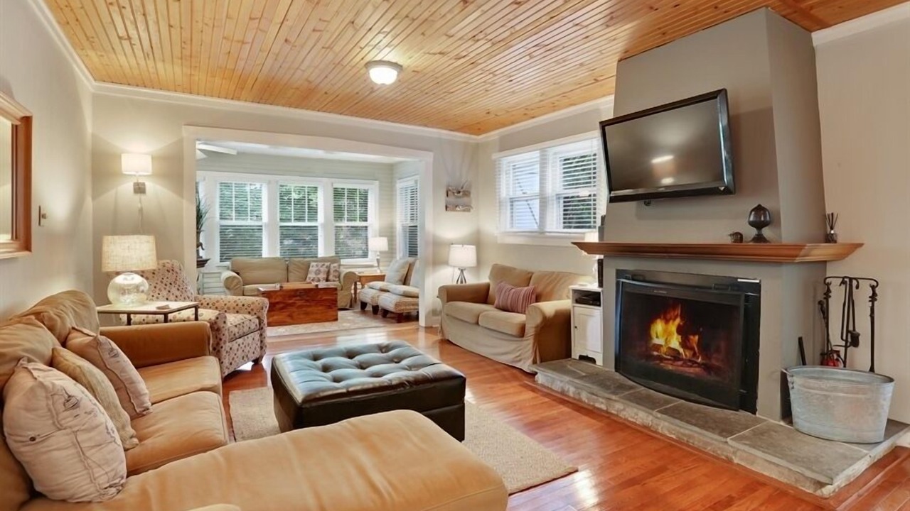 Photo of Livingroom in Union Pier