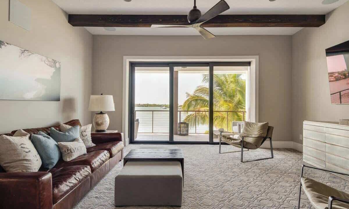 Photo of Livingroom in Indian Rocks Beach