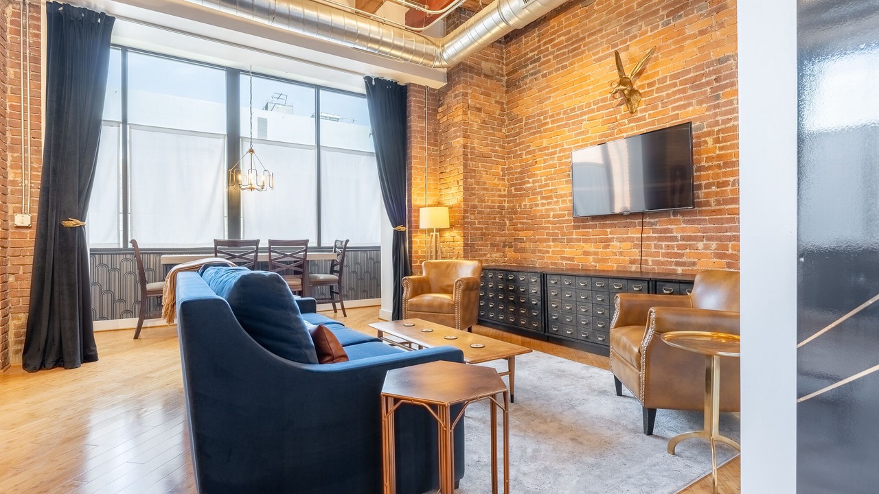 Photo of Livingroom in Downtown Nashville
