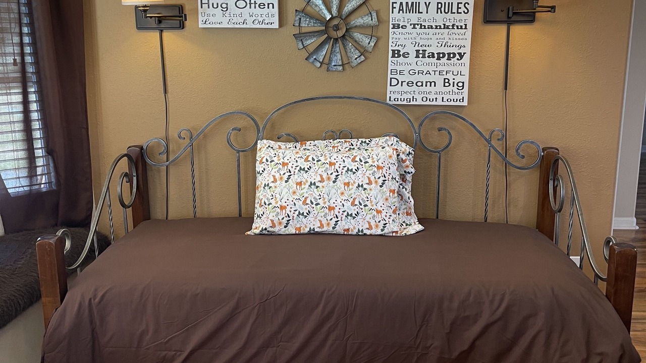 Photo of Bedroom in Crescent City