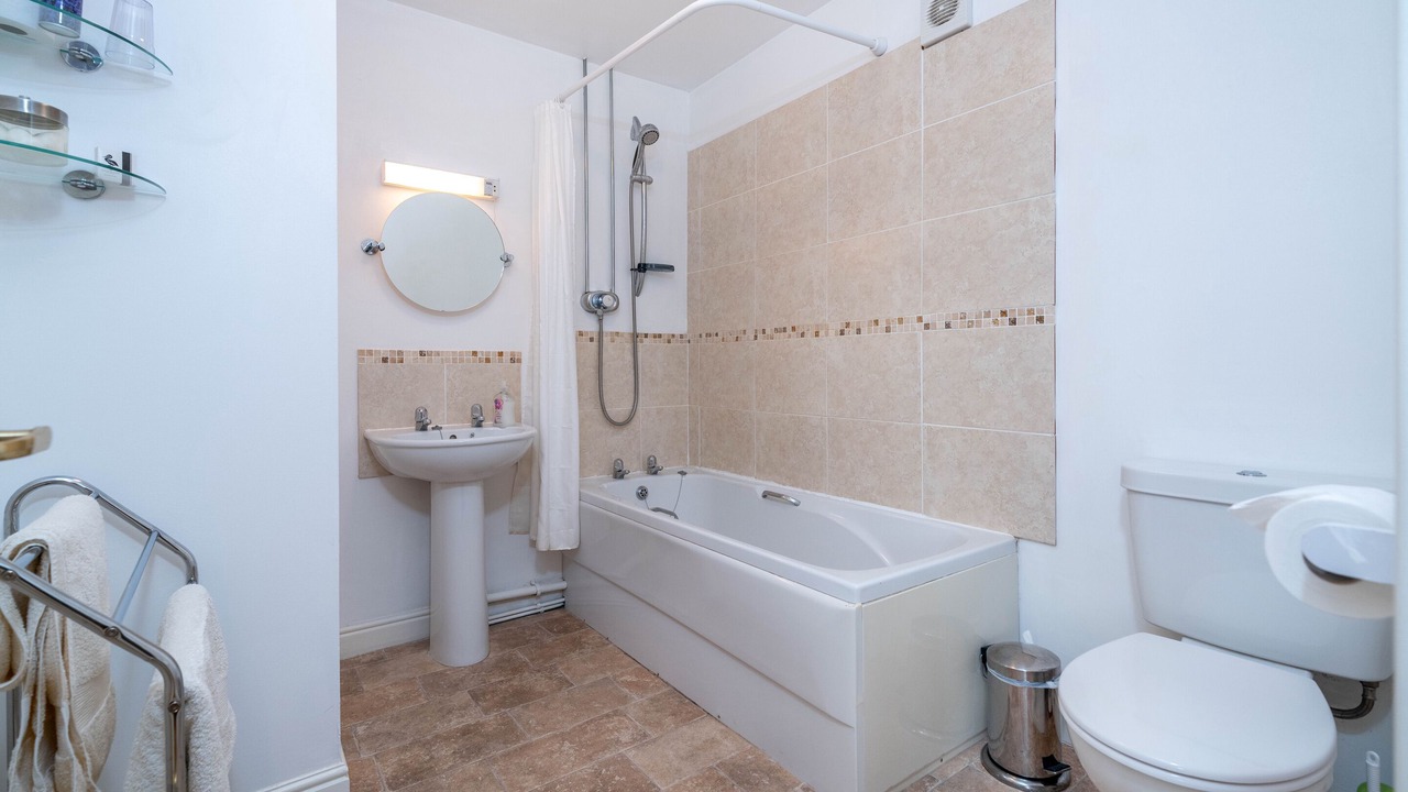 Photo of Bathroom in South Cockerington