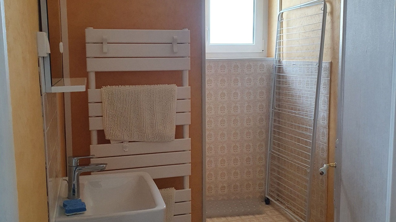 Photo of Bathroom in Bazoches-les-Gallerandes