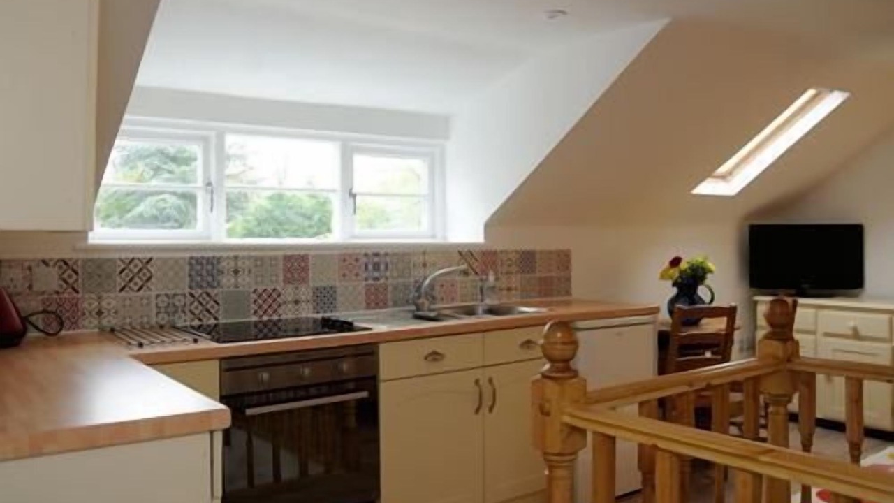 Photo of Others in Alford