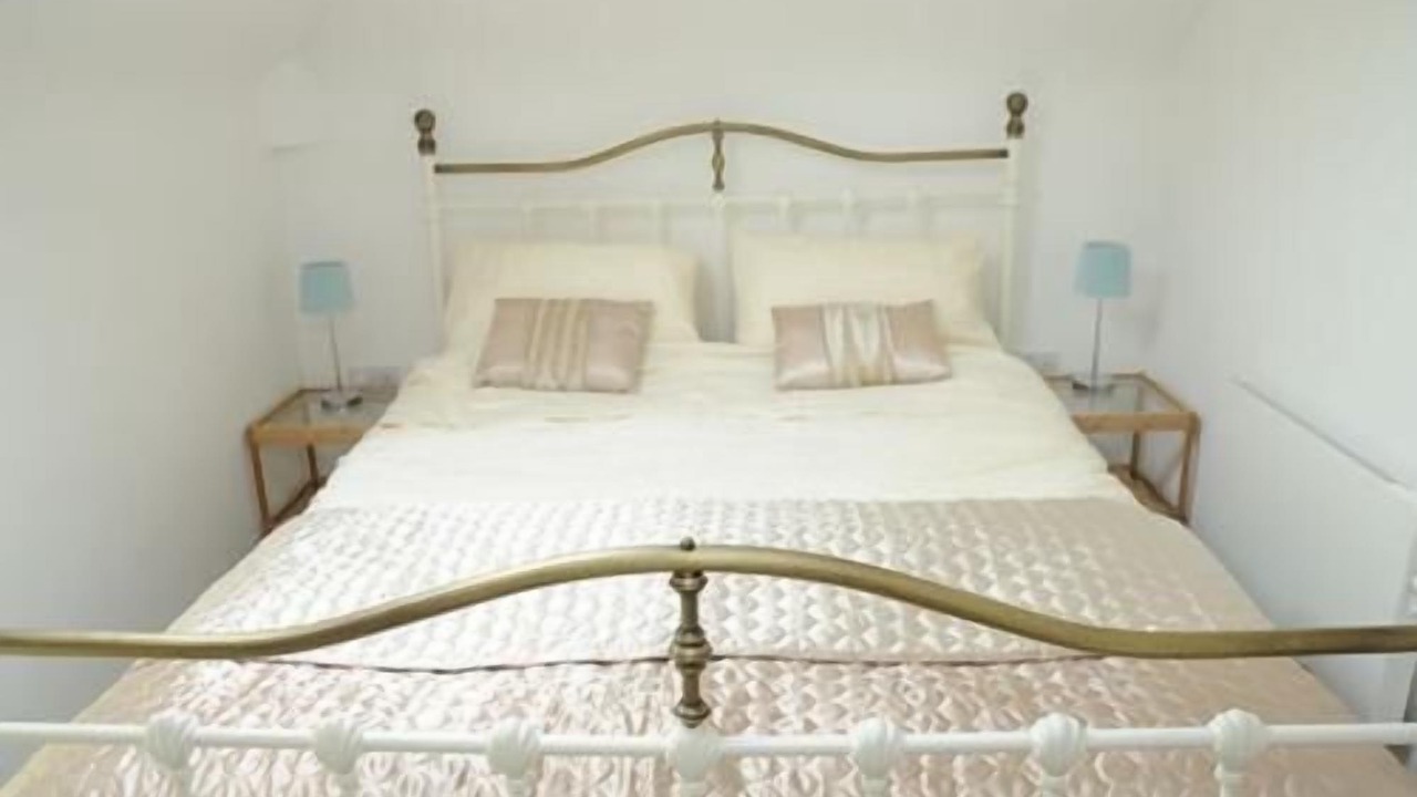 Photo of Others in Alford